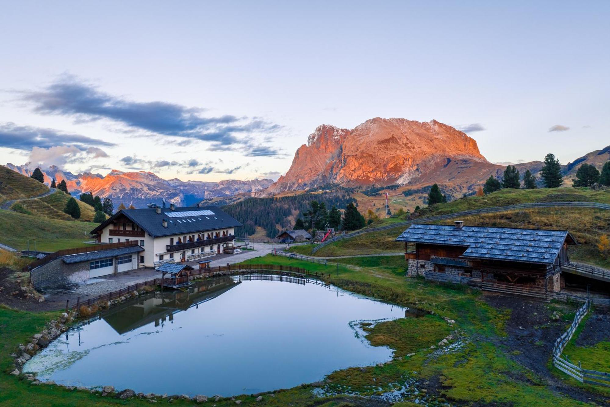 Mahlknechthuette Seiseralm Hotel Алпе ди Сиуси Екстериор снимка