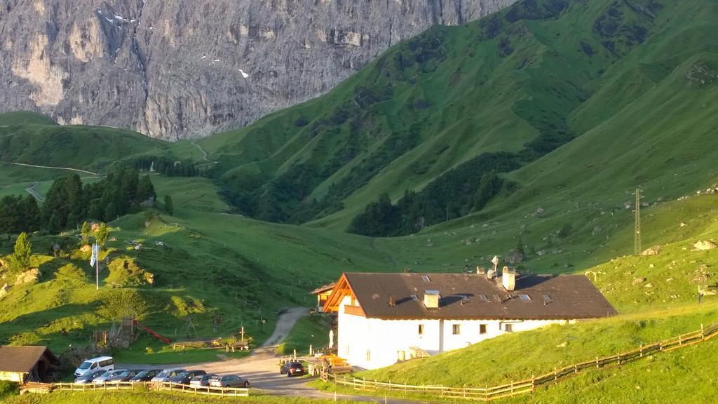 Mahlknechthuette Seiseralm Hotel Алпе ди Сиуси Екстериор снимка