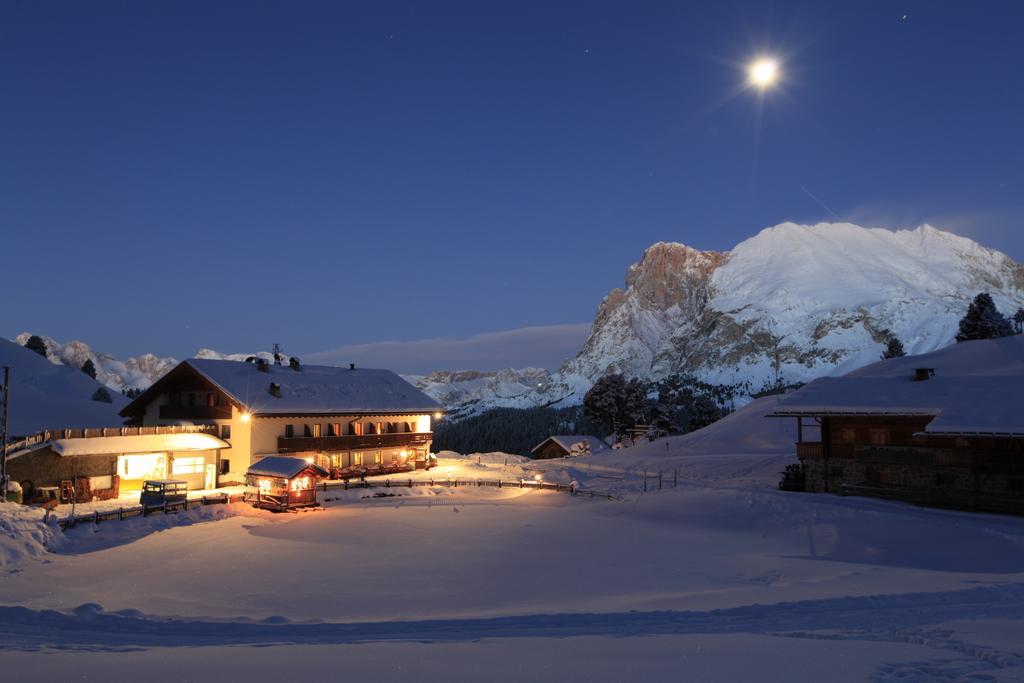 Mahlknechthuette Seiseralm Hotel Алпе ди Сиуси Екстериор снимка